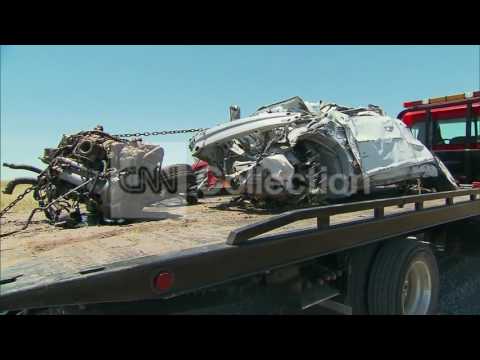 OK:STORMCHASERS KILLED-MANGLED CAR (GRAPHIC)