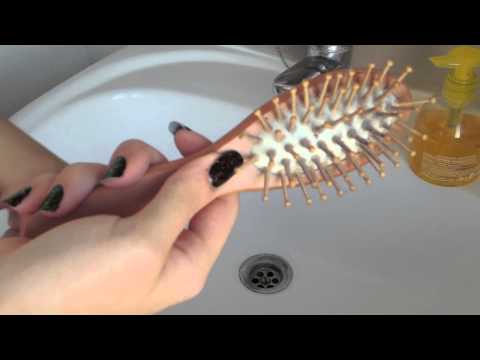 comment nettoyer une brosse a cheveux