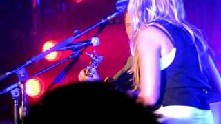 Miranda Lambert &quot;Greyhound Bound for Nowhere&quot;