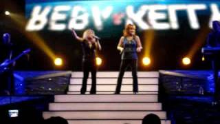 Reba &amp; Kelly Clarkson - Sweet Dreams