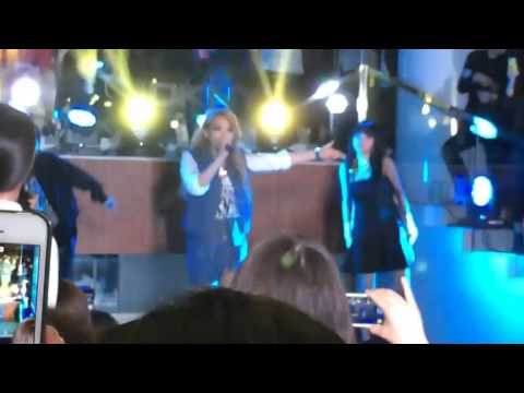 2NE1 Come Back Home DKNY25 Fancam