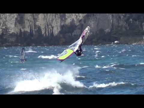 Lago di Garda - Violenza da Nord (Isola 11.11.2013)