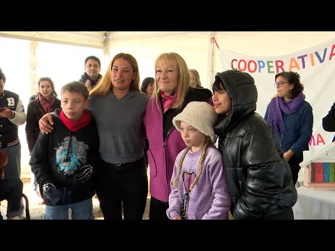 Imágenes de la inauguración de cooperativa de viviendas en Piedras Blancas