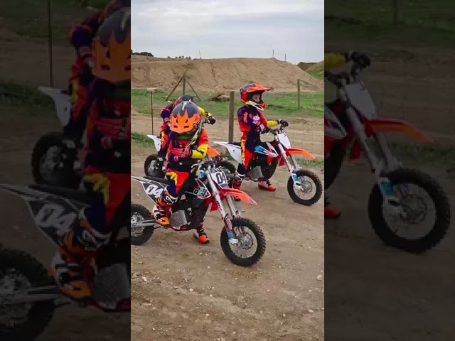 Vídeo relacionado con Adrenalina y Motocross: Libro de Colorear de Motos para Adultos y Adolescentes