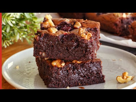 THE BEST FUDGY & CRACKLY-TOP BROWNIES | Chocolate & Sour Cherry Brownie Recipe 🍒🍫