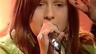 [003] Amy Diamond - What&#39;s In It For Me (Live Nyhetsmorgon 2005)