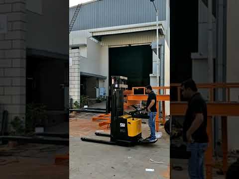 Hydraulic Goods Lift videos