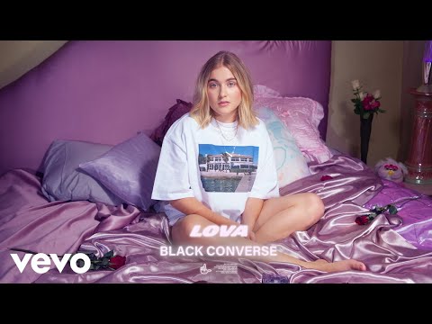 Video thumbnail for Black Converse