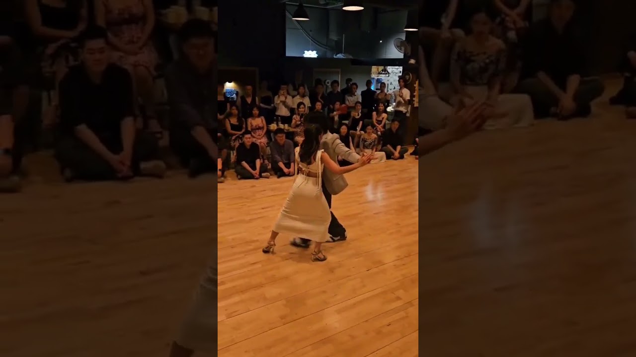 Gaston Torelli and Gri Montanaro  -  Tango en Korea 🇰🇷