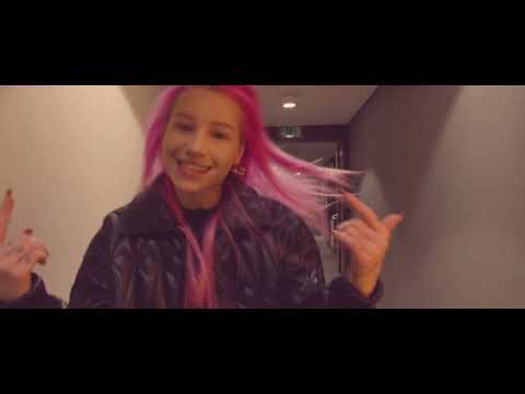 YOUNG LEOSIA ZAPIJA JETLAG W HELIKOPTERZE (ft. Sentino)