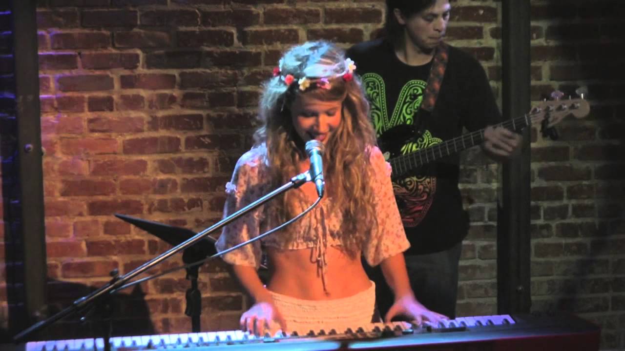 Promotional video thumbnail 2 for Madlyn Music