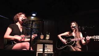 Folk Uke Folk Uke Shit Makes the Flowers Grow