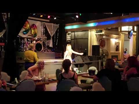 Kitté L'Amour Burlesque Opulence GLCC Fundraiser