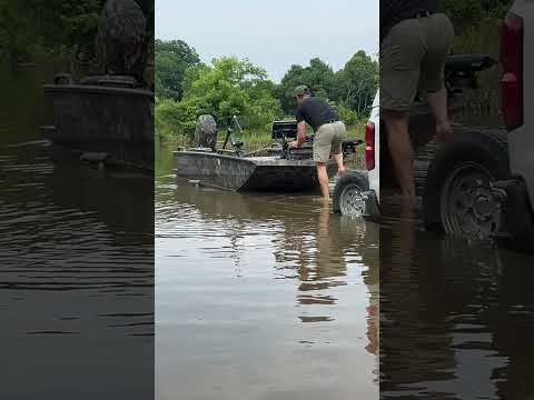 Nothing like a nice solo trip out on the boat.   #excelboats #excel #hunting #fishing #duckboat