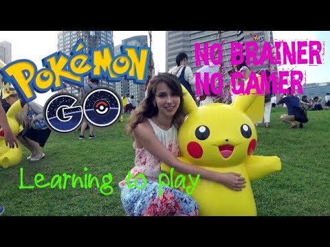 Leaning to play POKEMON GO in Japan ポケモンGO! w/ Stefanie Joosten Yokohama Pokemon Fest Part 1 of 3