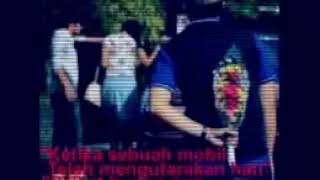 Download lagu Story wa 30 detik sedih bikin nangis mp3