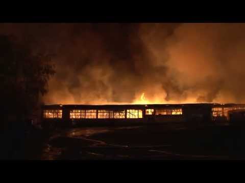 Wiesloch: Großbrand vernichtet Lagerhalle