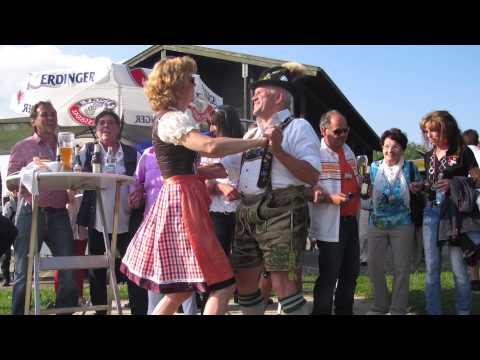 Tiroler Alpenbummler beim 4. Almfest der Schneehühner am Paradies