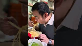 Download lagu Spicy but delicious! Ujung Pandang's signature noodles [Bakmi Bintang Gading] #food #culinary mp3
