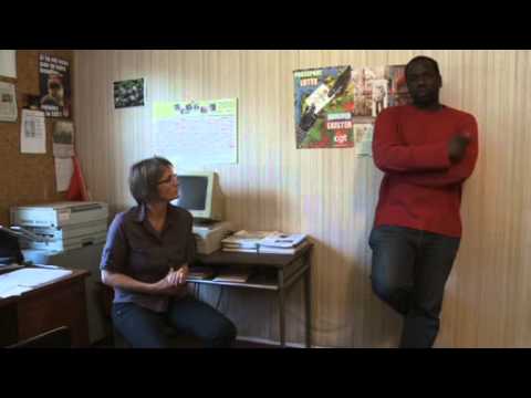 Entrée du personnel Bande annonce