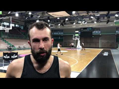 Bastian Doreth vor dem Spiel gegen die Wölfe