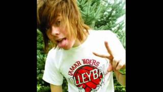 nevershoutnever- Shes got style