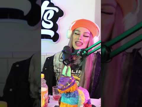 Santa Fe Klan tries to pronounce Rock Paper Scissors in English 😂