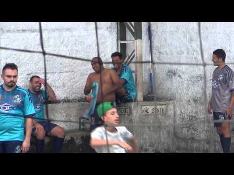 Luis no momento mais difícil do jogo