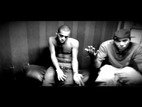 2Three & Timothy Apollo- Snakes (Official Video)