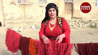 Renklerini bitkilerden alan yün ipler, tezgahlarda kilime dönüştürülüyor