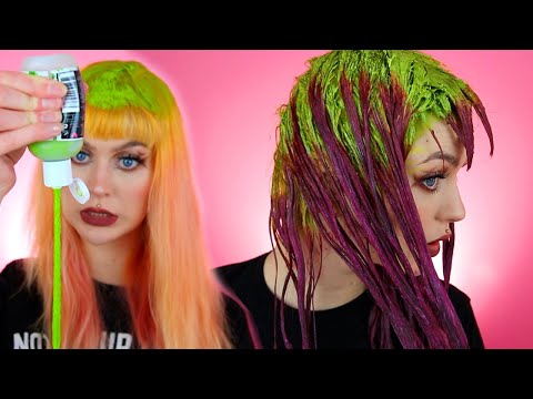 Dyeing My Hair PURPLE with Neon GREEN Roots - Uberliss...