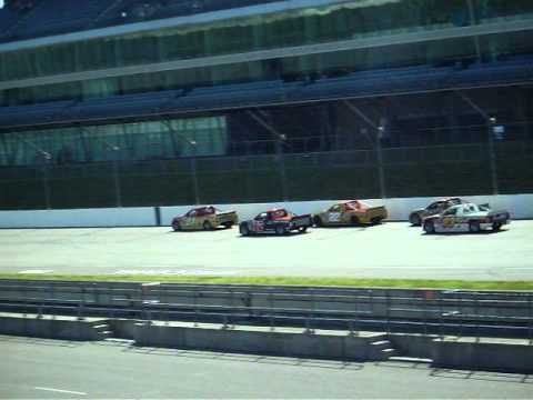 Thumbnail for Pick Up Truck Championship 21st August 2011 @ Rockingham by Truck