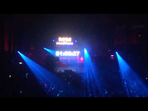 Htid dreamscape nye 2013/14. Dj mampi swift with mc robbie