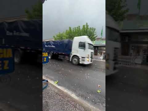 Granizo grande cae en localidad de Solís de Mataojo, Lavalleja, #uruguay .   #tormenta