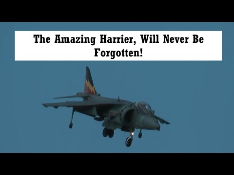 The BEST Harrier Jump Jet display at Cosford 2006. Aircraft.  {{LOUD!!}}