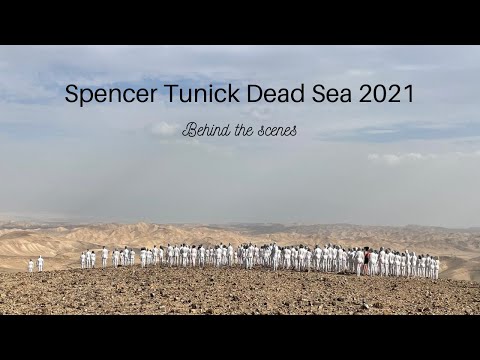 Spencer Tunick - behind the scenes of the Dead Sea project 2021