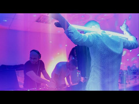 VANKO 3D, YOUNG BB YOUNG - STUDIA V HOTELI PARTITA PO OFISI