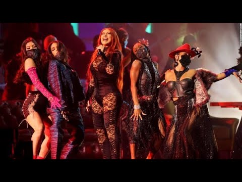 Christina Aguilera Pa' Mis Muchachas live (solo)