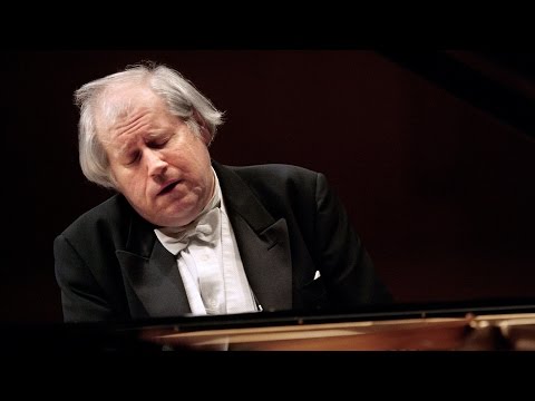 Grigory Sokolov plays Chopin - Piano Concerto No. 1 (1996)