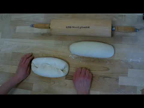 Teigstück langwirken, um ein Brot zu formen