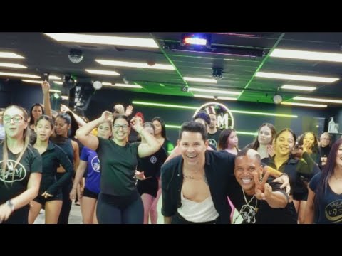 Leoni Torres - @BailaconMichoDanceSchool  - bailan “Por tu culpa”