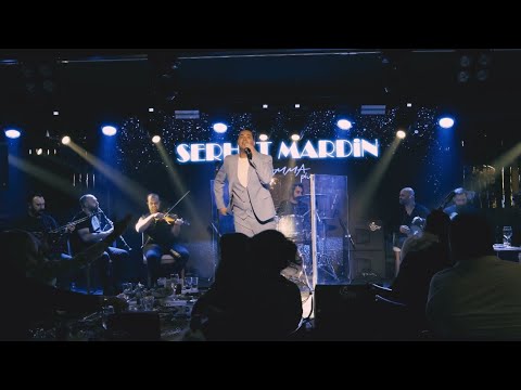 Serhat Mardin - Mor Salkımlı O Sokakta (canlı sahne performansı)