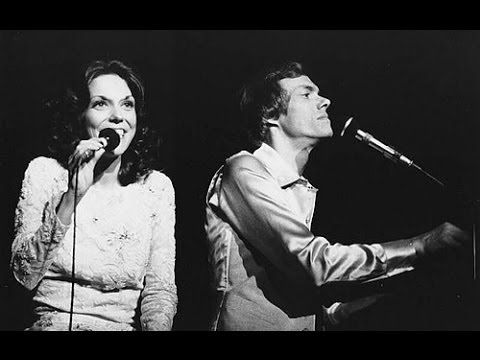 The Carpenters "The Christmas Waltz"