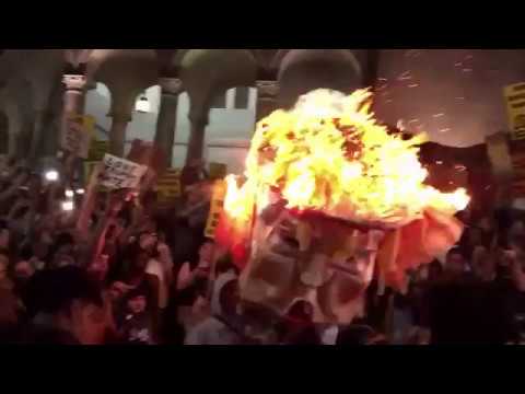 “Not my president!”: des milliers d’Américains défilent contreTrump