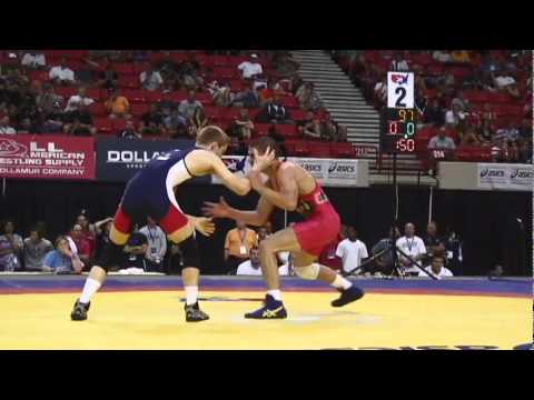 FS 55kg   Nick Simmons vs  Danny Mitcheff