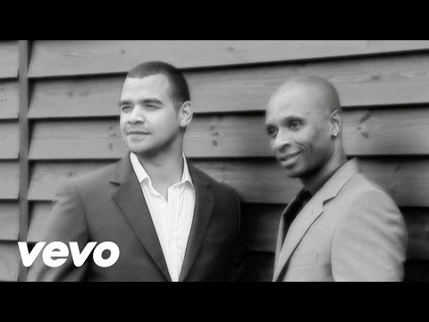 Andy Abraham - December Brings Me Back To You (Video)