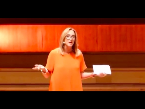 Less really becomes more | Inge Onsea | TEDxVlerickBusinessSchool
