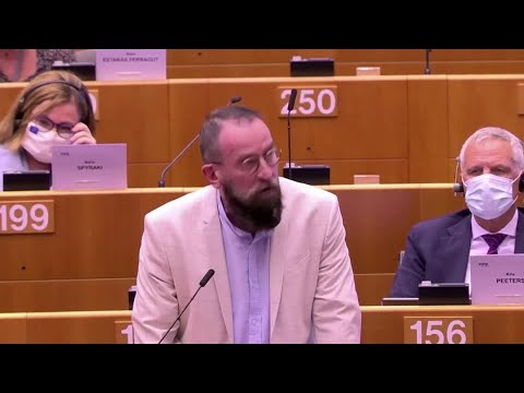 政治家と逮捕された監禁セックスパーティー (A politician and a busted lockdown sex party)