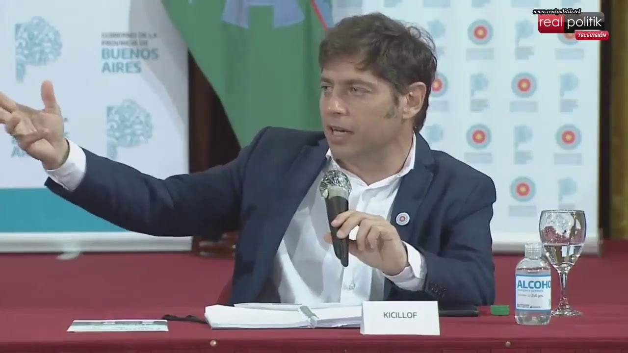 Axel Kicillof firma un convenio con el Sanatorio Antártida