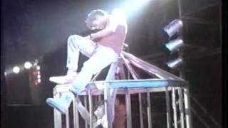 Beastie Boys - Rhymin&#39; &amp; Stealin&#39; (Official Video)